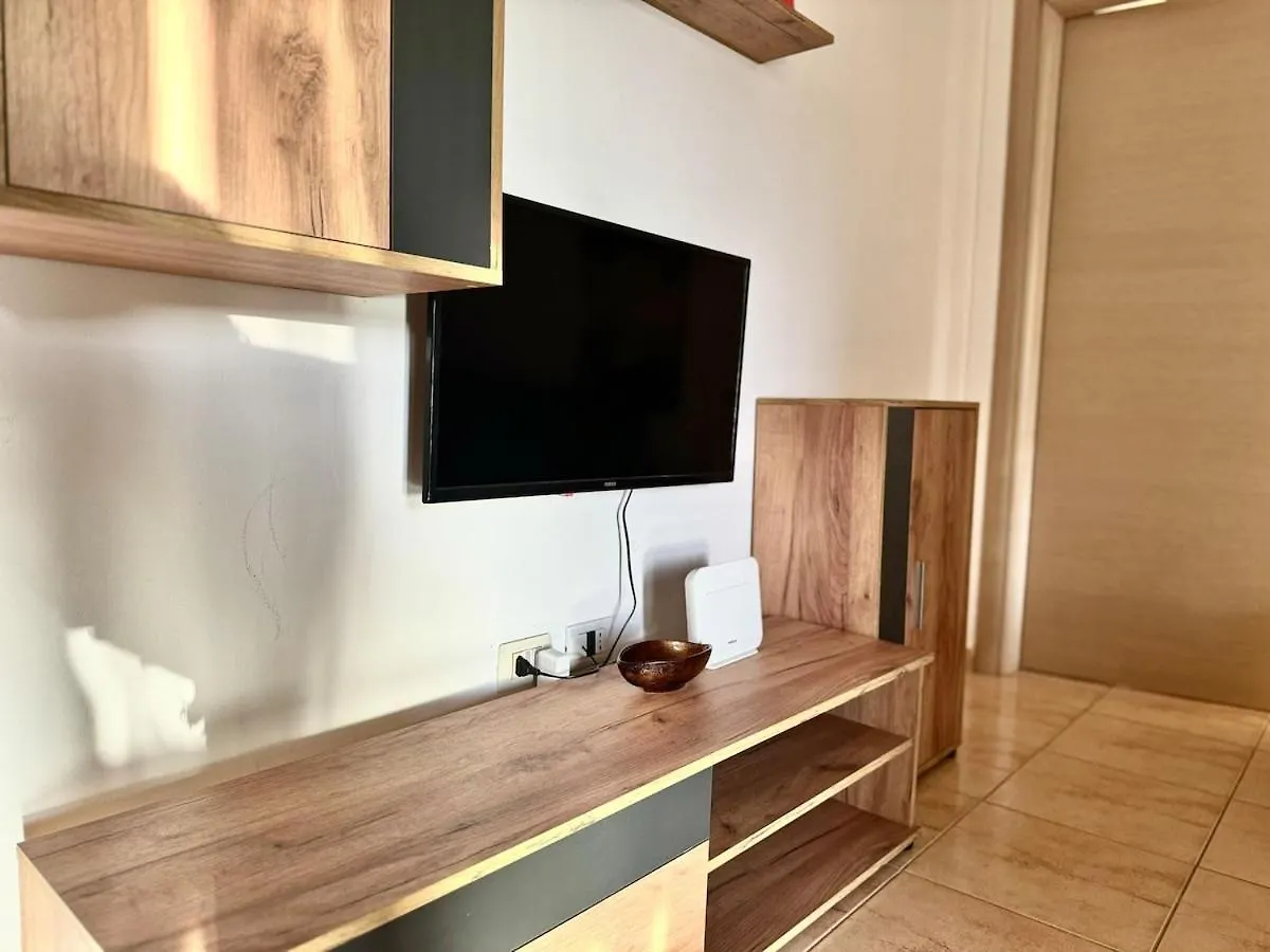 Lena'S Apartment Near City Center Tirana Albanië