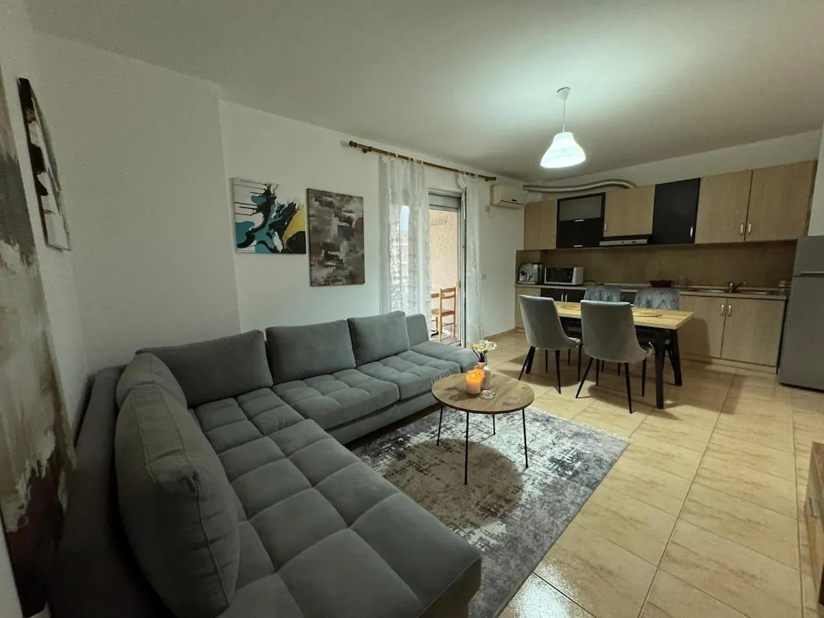 Lena'S Apartment Near City Center Tirana